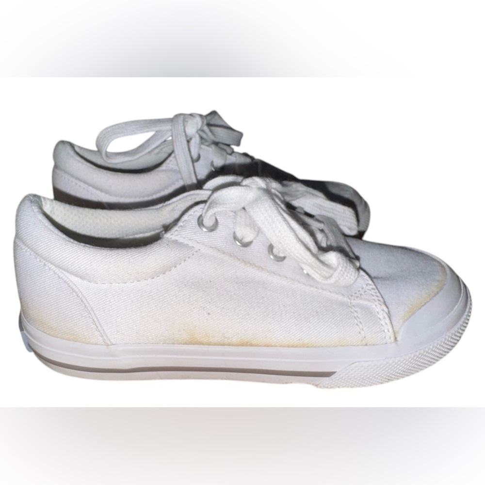 Footmates Classic White Kids Sneakers size 10